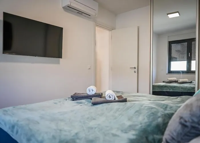 Two Bedroom Blue Sea * Malinska